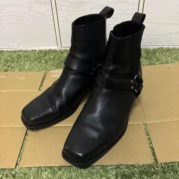 ZARA 하네스 스트랩 힐 부츠 leather boots