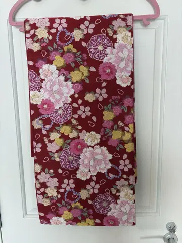 화려한 꽃무늬 후쿠로 오비 빨간색 성인식
