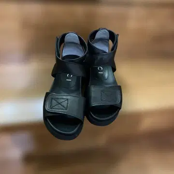 새상품급 모드 에 자코모 디시 샌들 22.5cm 미사용에 가까운