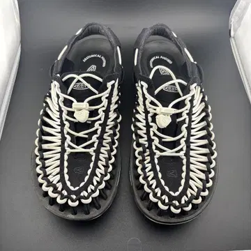keen 유니크 샌들 화이트 블랙