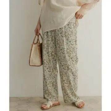 어반 리서치 도어즈 플라워 프린트 이지 팬츠