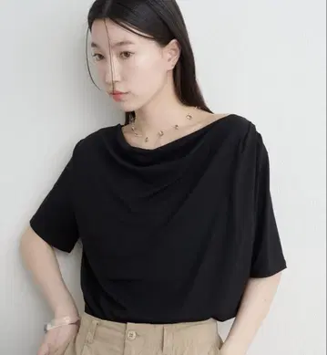 omekashi 보트넥 드레이프 티셔츠