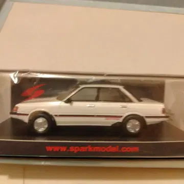 Spark Model 스바루 레오네 터보 세단 1/43 화이트