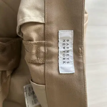 BARNEYS NEW YORK 베이지 치노 팬츠 사이즈 40