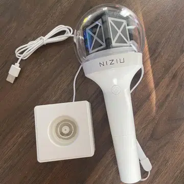 NiziU 응원봉