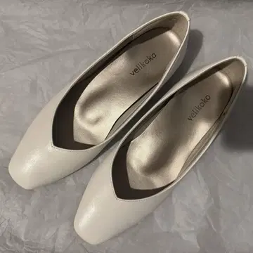 베리코코 펌프스 화이트 23.5cm