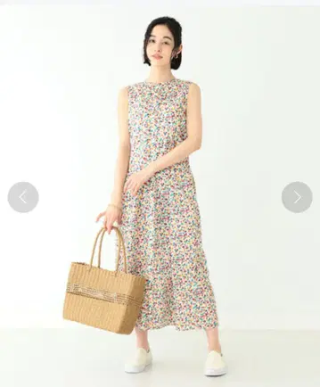 빔즈 보이 리버티 벨트 크루넥 슬리브리스 원피스