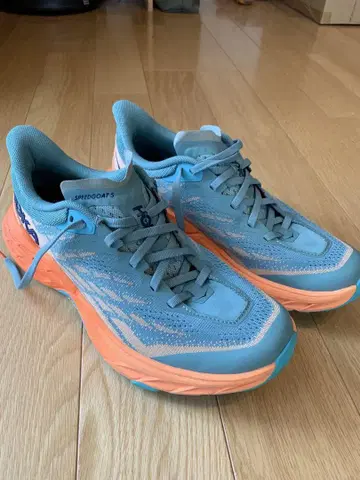 HOKA ONE ONE(호카 오네오네) 스피도 고트 5 아이스 그레이