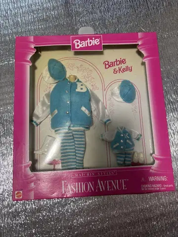 Barbie & Kelly Fashion Avenue 옷 갈아입기 세트