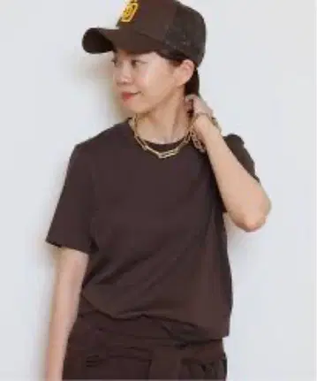 MUSE de Deuxieme Classe GLANCE 티셔츠 브라운