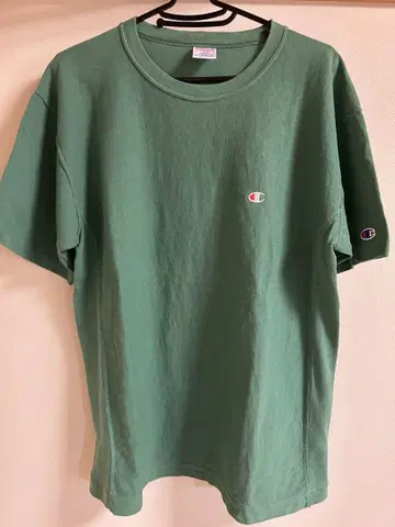 Champion 그린 티셔츠