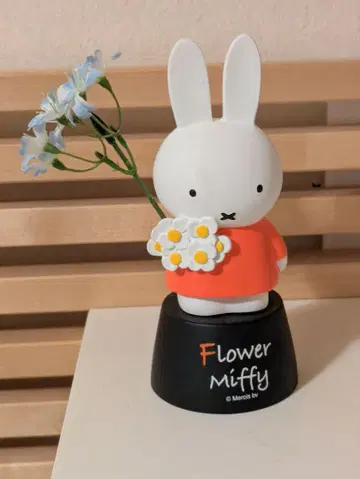 Flower miffy 한정판   일륜 꽃병 미피