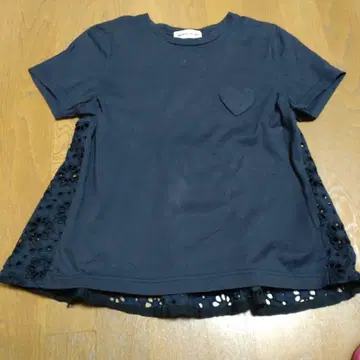 MUVEIL WORK 네이비 하트 포켓 티셔츠