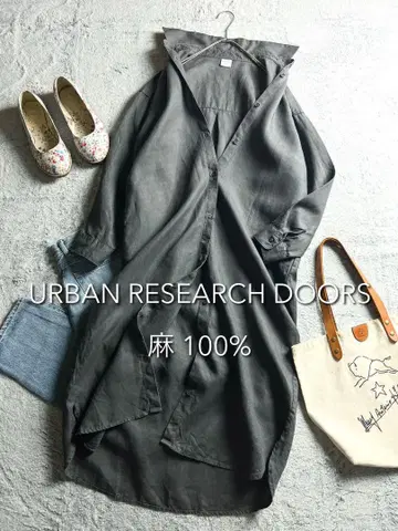 어반 리서치 도어스] 린넨 100% 백 턱 셔츠 원피스 블랙