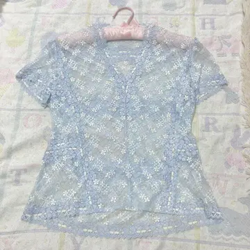 빈티지 레이스 컷 티셔츠 아이스 블루