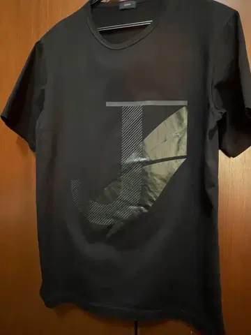Joseph 블랙 J 로고 티셔츠 M 사이즈