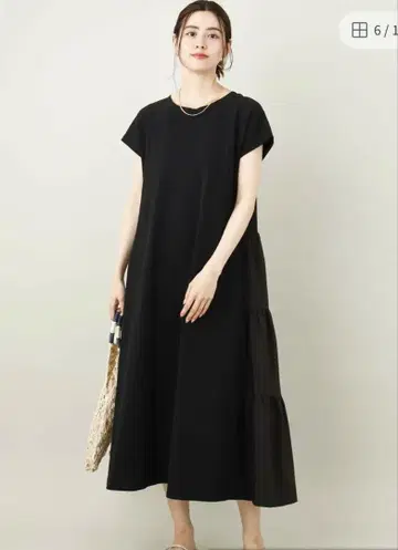 티어드 디자인 블랙 티셔츠 원피스