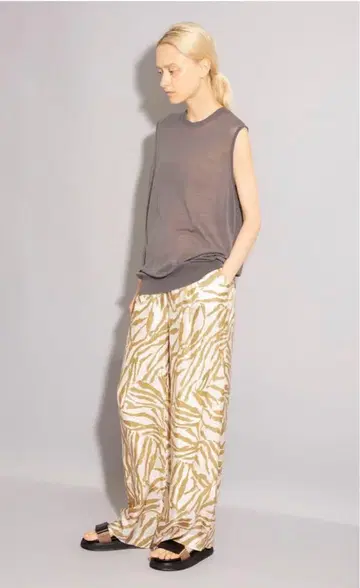 SACRA 29,700엔 22S/SMODERN ZEBRA PANTS