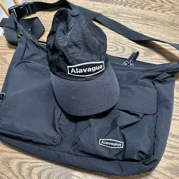 Alavague 트래블 숄더 백 & 캡 2개 세트