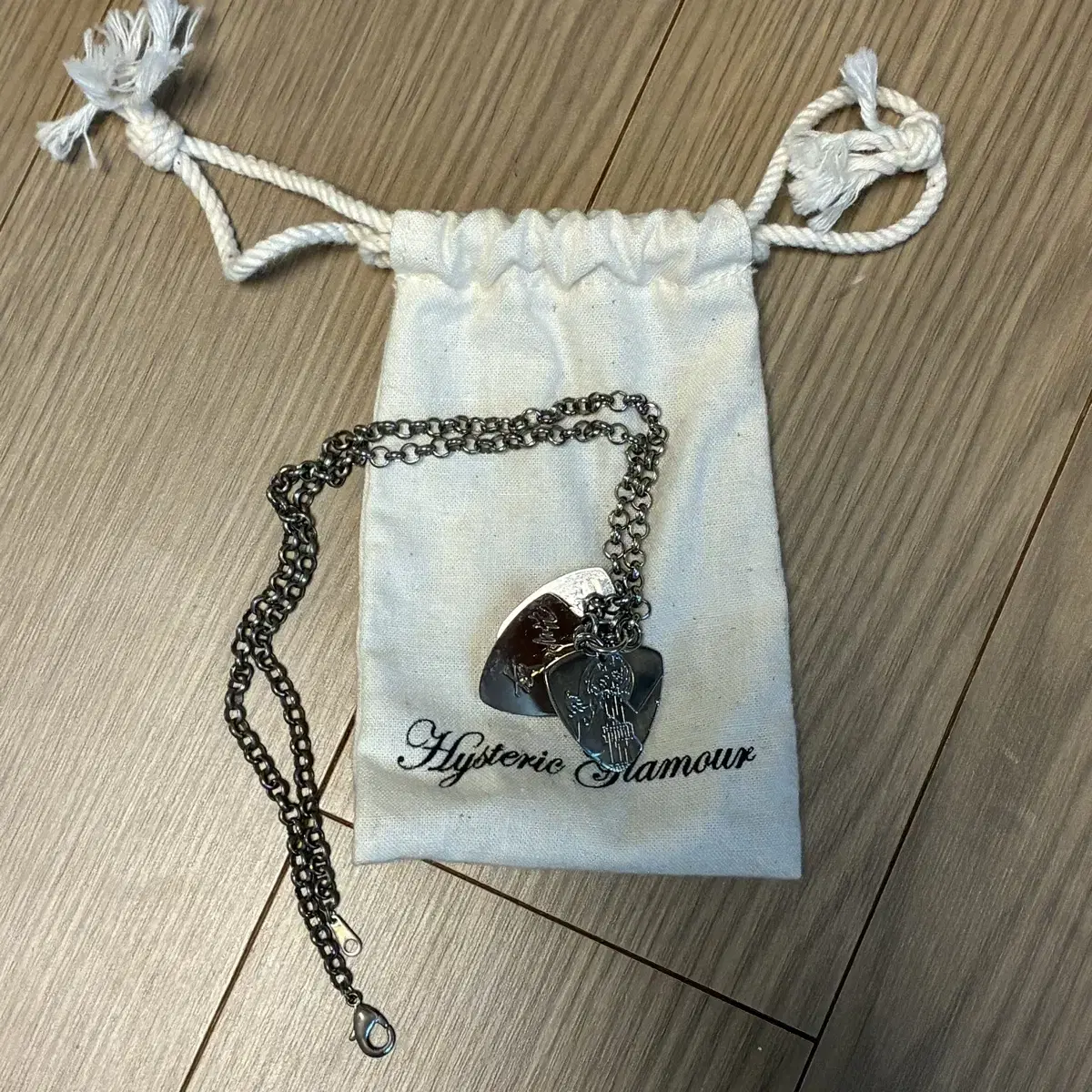 ★Kashiko x SENTIMENTS★ Slide Orchid Necklace Kashiko x SENTIMENTS Slide Orchid Neckla #카시코센티멍,#센티