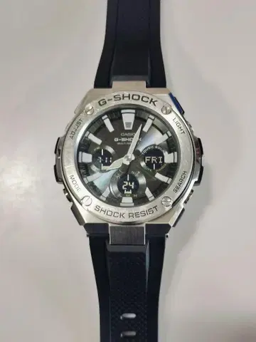 CASIO 지샥 GST-W130C -1AJF 중고