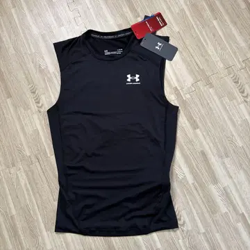 Under Armour 블랙 탱크탑 L 사이즈