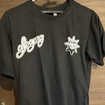 Glogang 블랙 티셔츠