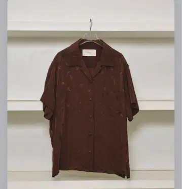 오늘의 스와로브스키 새틴 셔츠