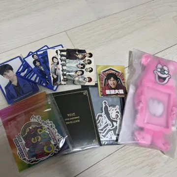 WEST. 스티커 세트, 트레이딩 카드, 트레이딩 카드 케이스