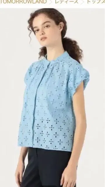 BALSEY 로론 플라워 엠브로이더리 프렌치 슬리브 블라우스
