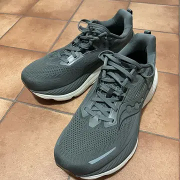 써코니 SAUCONY 허리케인 24 HURRICANE 24 28.5cm