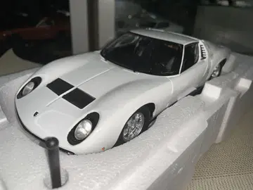 교쇼 1/18 람보르기니 미우라 P400