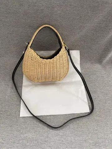 베이지 핸드백 24cm