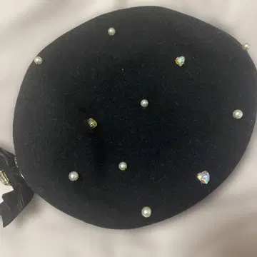 Chandeliers romantiques 베레모 블랙