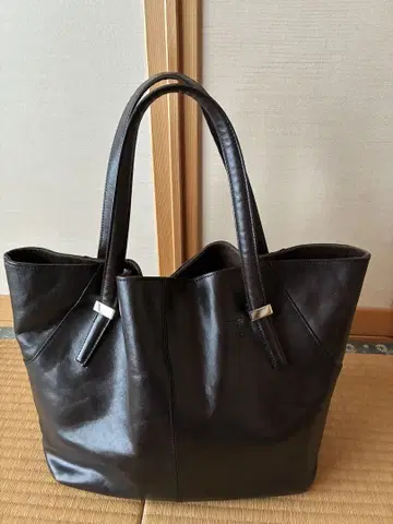 브라운 가죽 토트백