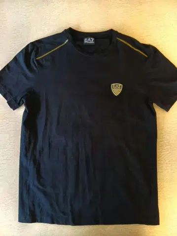 EA7 Emporio Armani 블랙 티셔츠