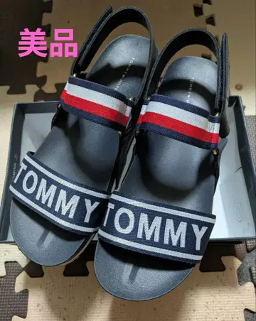 타미힐피거 네이비 스트랩 샌들