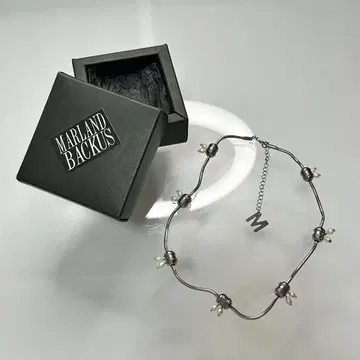 MARLAND BACKUS M 참 목걸이
