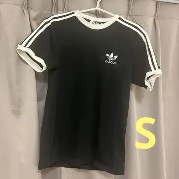 아디다스 아디컬러 클래식 쓰리 스트라이프 티셔츠