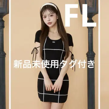 Darich 다리치 백 오픈 스티치 니트 미니 원피스