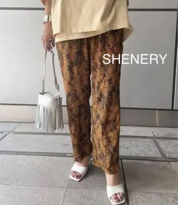 SHENERY 시너리 랜덤 도트 프린트 팬츠 정가 15400
