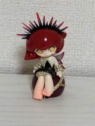 AZURA 피규어 POPMART