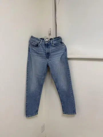 H&M 라이트 블루 스트레이트 데님 EUR 38