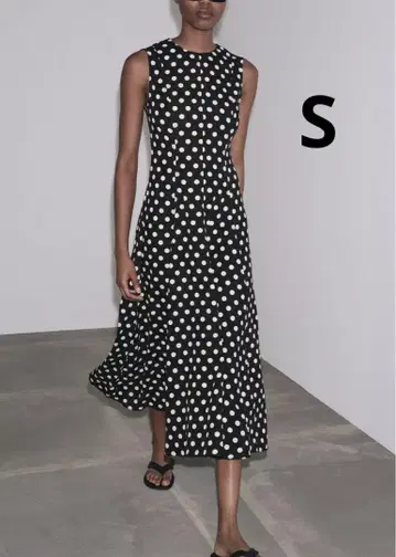 ZARA 자라 슬리브리스 미디 원피스