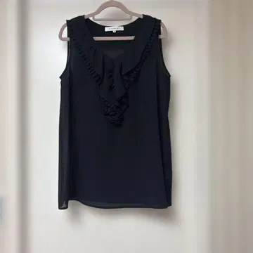M-PREMIER 블랙 슬리브리스 36