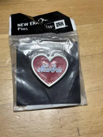 뉴에라 핀즈 하트 발렌타인 한정판
