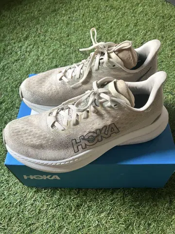 HOKA 러닝화 남성용