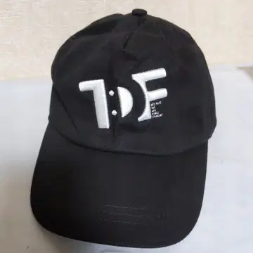 모모쿠로 모모이로 클로버 Z TDF 캡