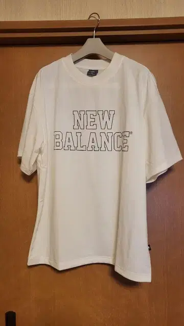 New Balance NB Dry 티셔츠 M 화이트