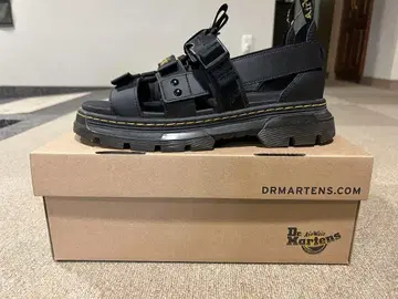 Dr. Martens Pearson 블랙 샌들 UK8